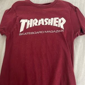 Womens burgundy thrasher shirt size xs